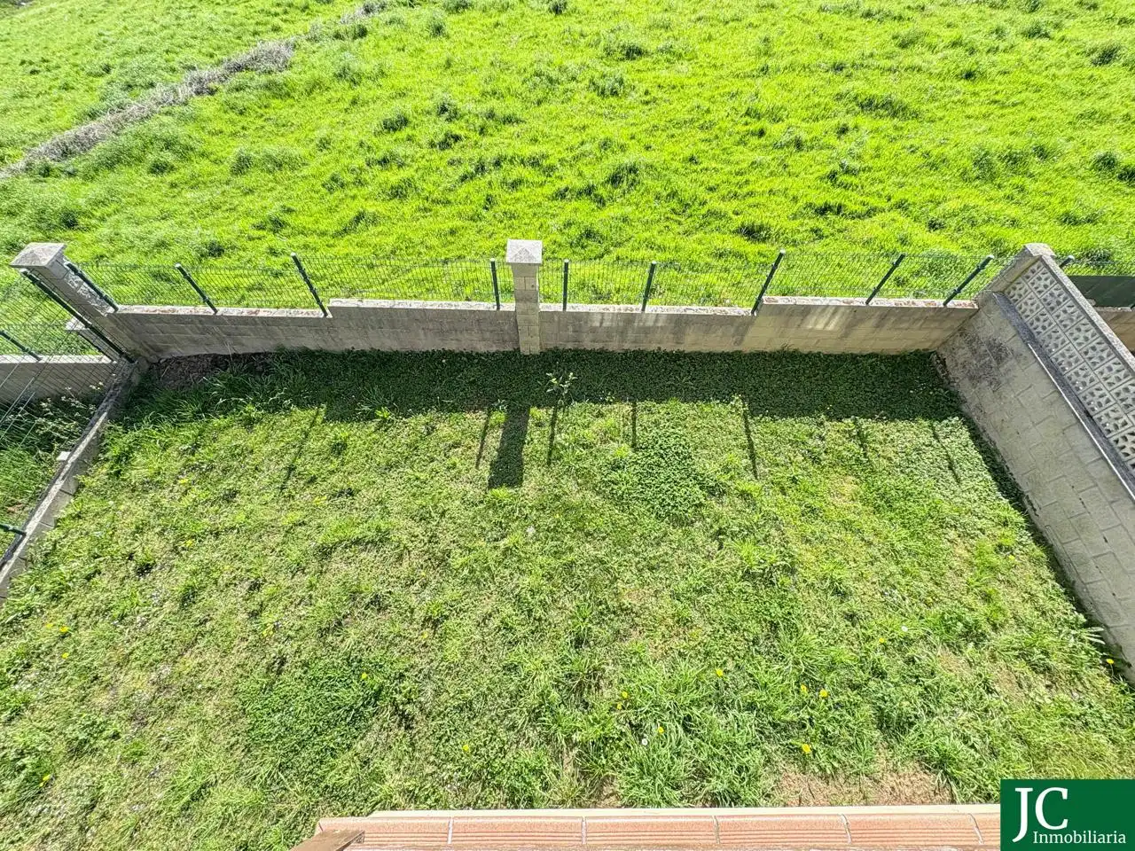 Casa adosada en venda en Ampuero amb Calefacció, Jardí privat i Terrassa