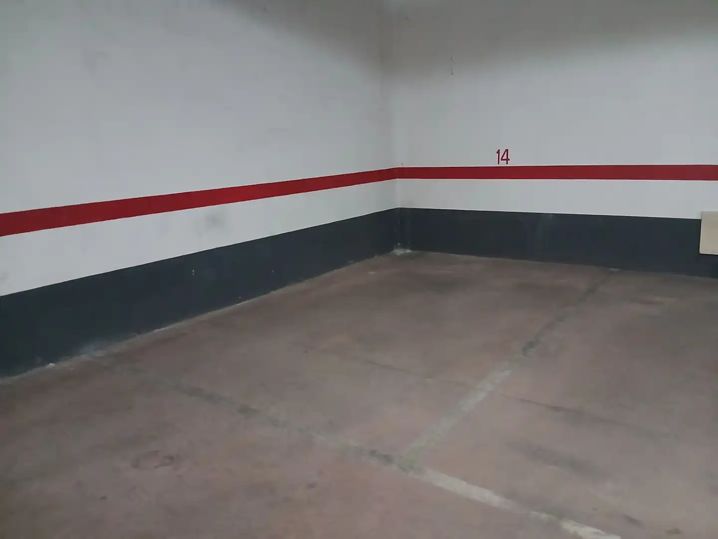 Garage zur Miete in Avenida de Italia, 58, Carmelitas