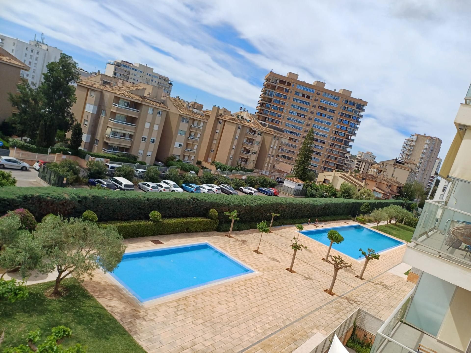 Piscina de Apartament de lloguer en  Palma de Mallorca amb Aire condicionat, Calefacció i Terrassa