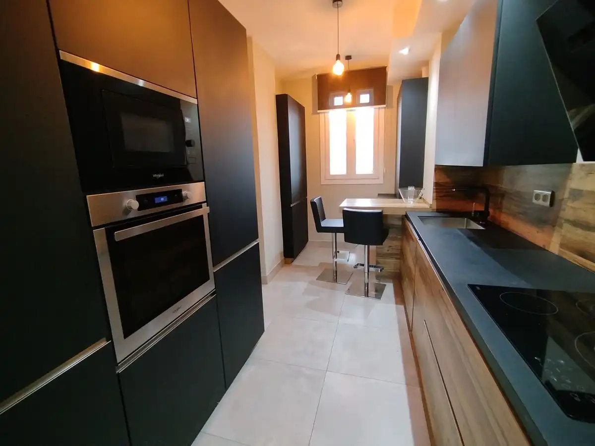 Cuina de Apartament en venda en Torremolinos amb Aire condicionat, Calefacció i Terrassa