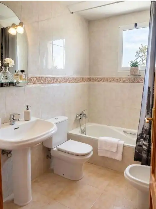 Bany de Casa o xalet en venda en Chilches / Xilxes amb Aire condicionat, Calefacció i Terrassa