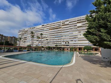 Flat with balcony for sale in Avenida Avenida Holanda 20
