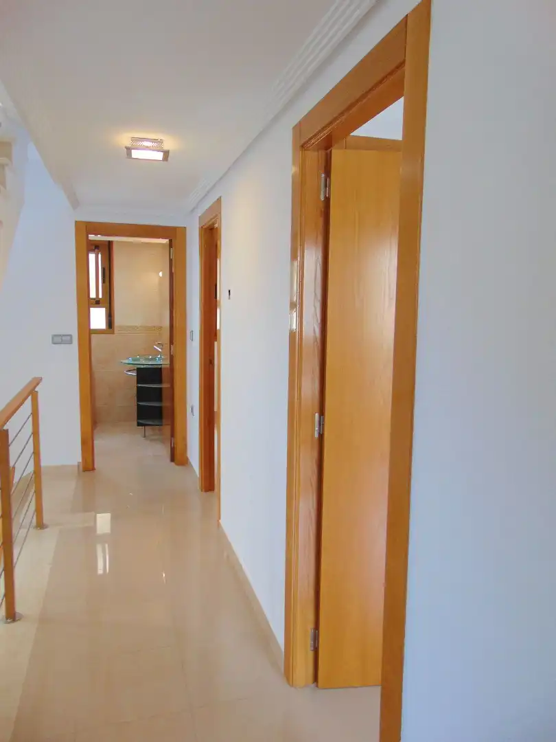 Casa adosada en venta en San Pedro del Pinatar con Terraza, Balcón y Alarma