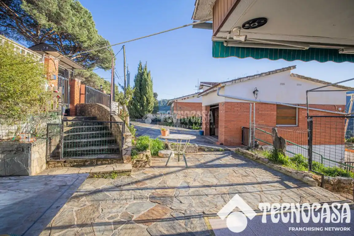 Vista exterior de Casa o chalet en venta en Argentona con Aire acondicionado, Calefacción y Terraza