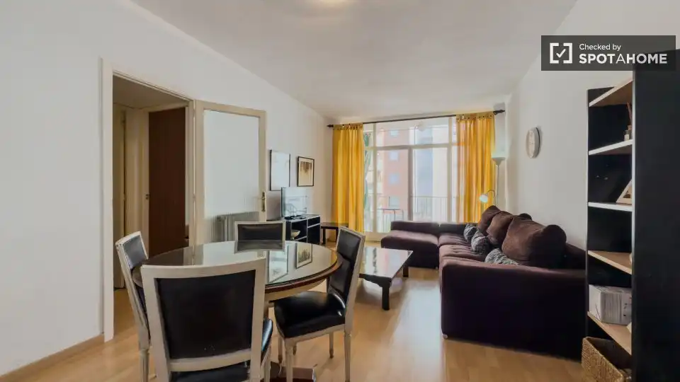 Appartement avec terrasse à louer à Eixample