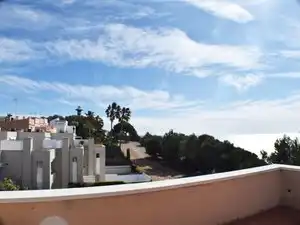 Außenansicht von Maisonette zur Miete in Torredembarra mit Klimaanlage, Heizung und Terrasse