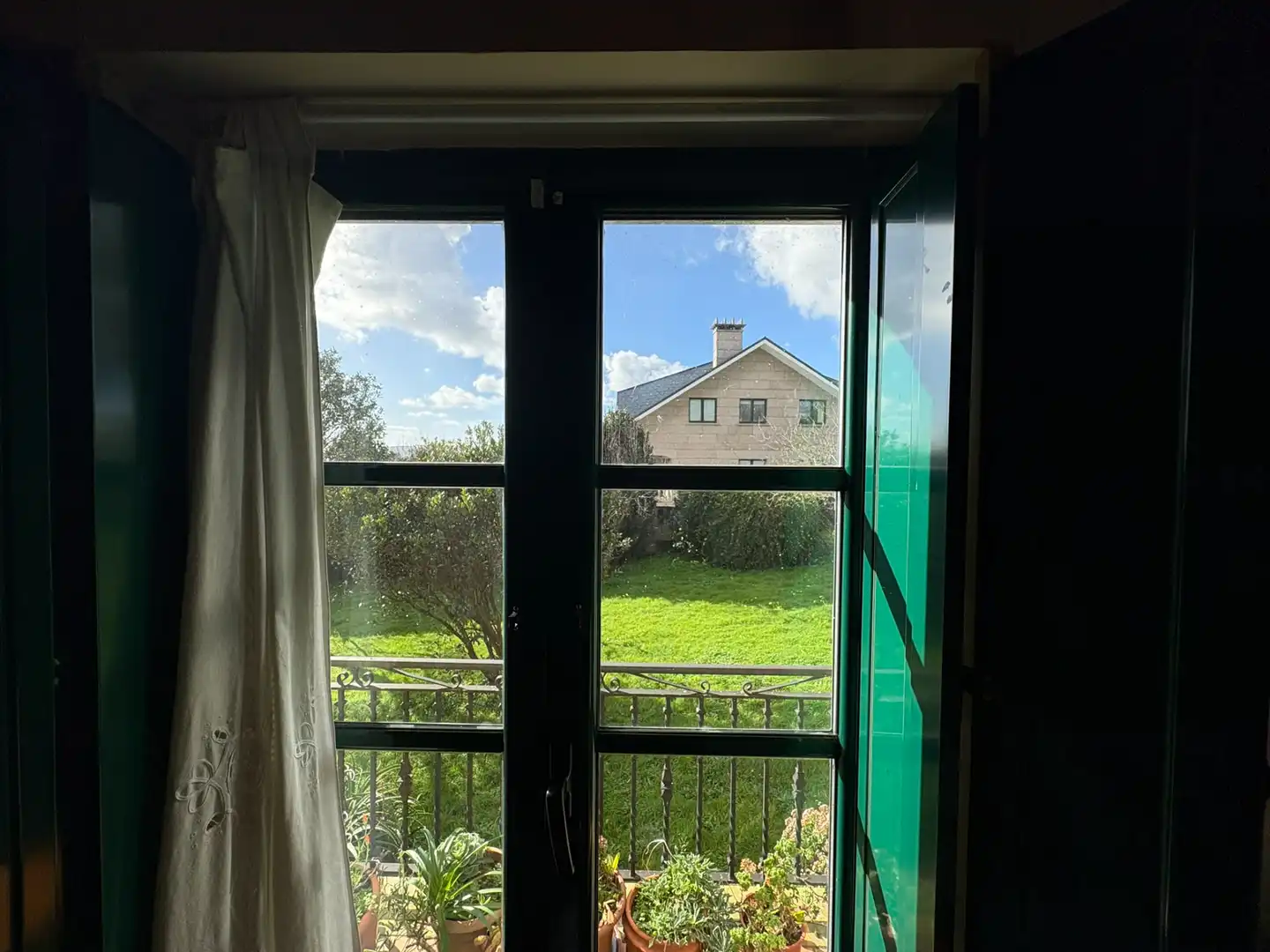 Vista exterior de Casa o chalet en venta en Narón con Calefacción, Jardín privado y Parquet