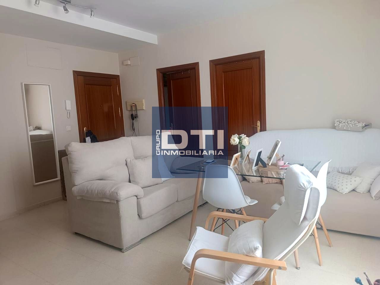 Living room of Flat for sale in La Algaba  with Air Conditioner and Terrace