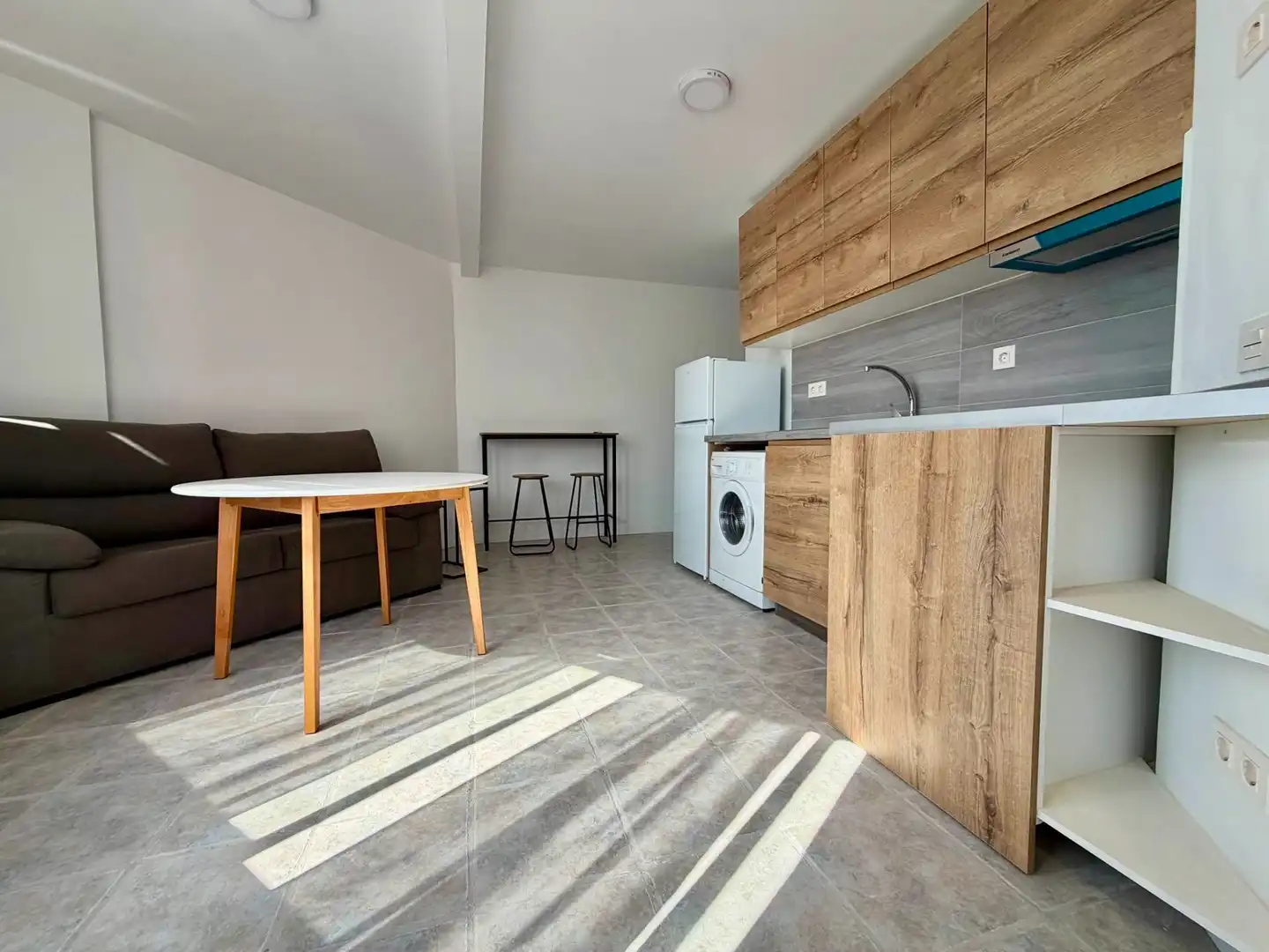 Kitchen of Flat for sale in Fuengirola  with Air Conditioner, Heating and Community pool
