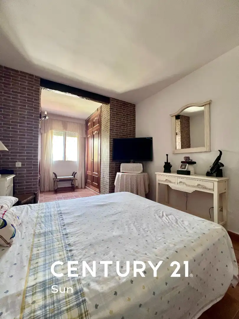 Habitación de Casa adosada en venta en Estepona con Jardín privado, Terraza y Lavadora