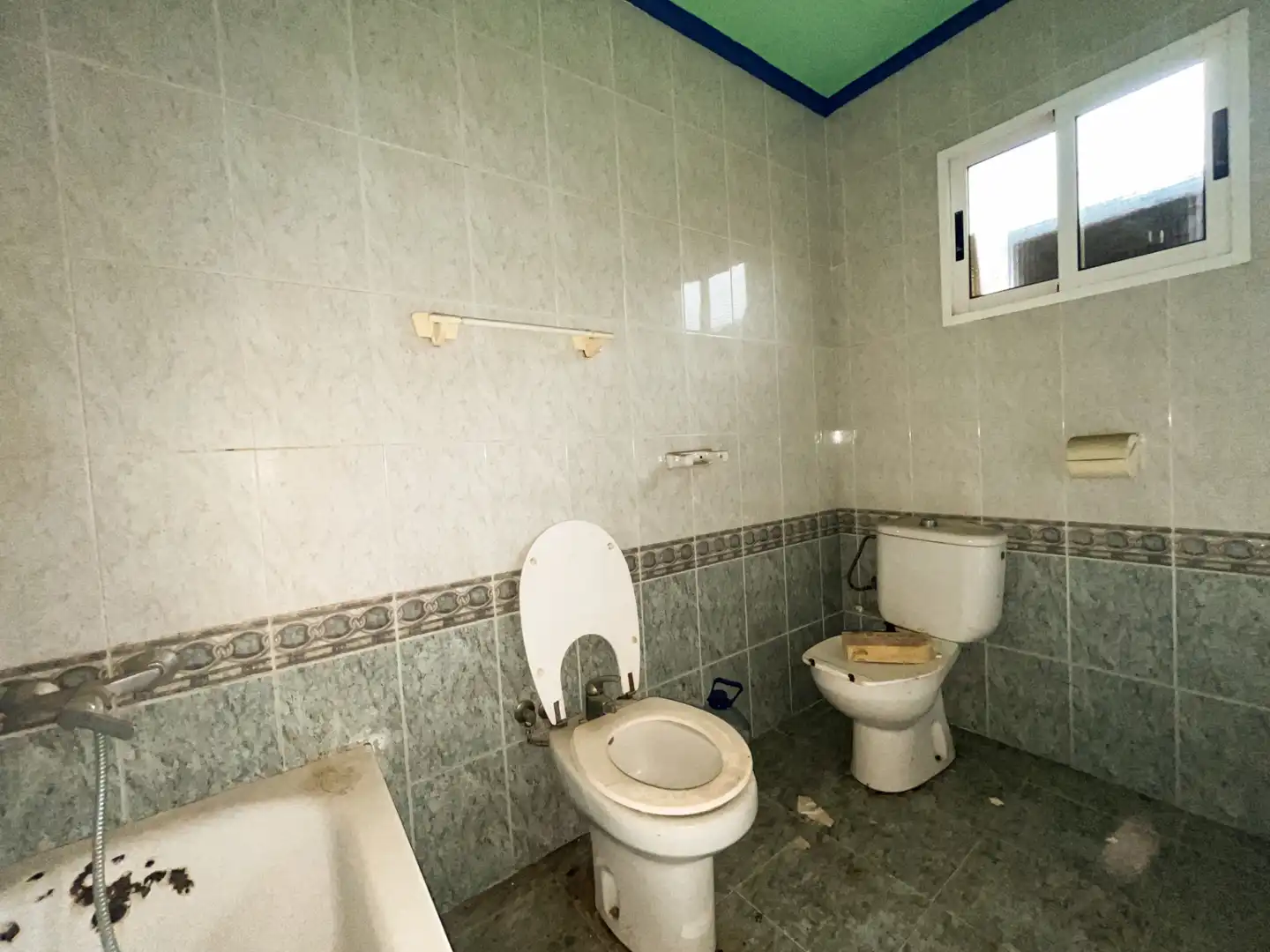 Bany de Casa o xalet en venda en Sagunto / Sagunt