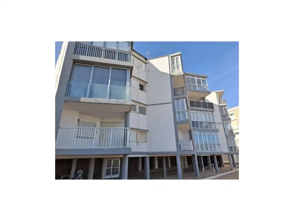 Apartamento en venta en El Perellonet