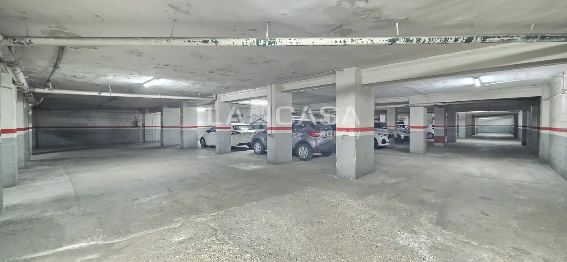 Aparcament de Pis en venda en Hospital 