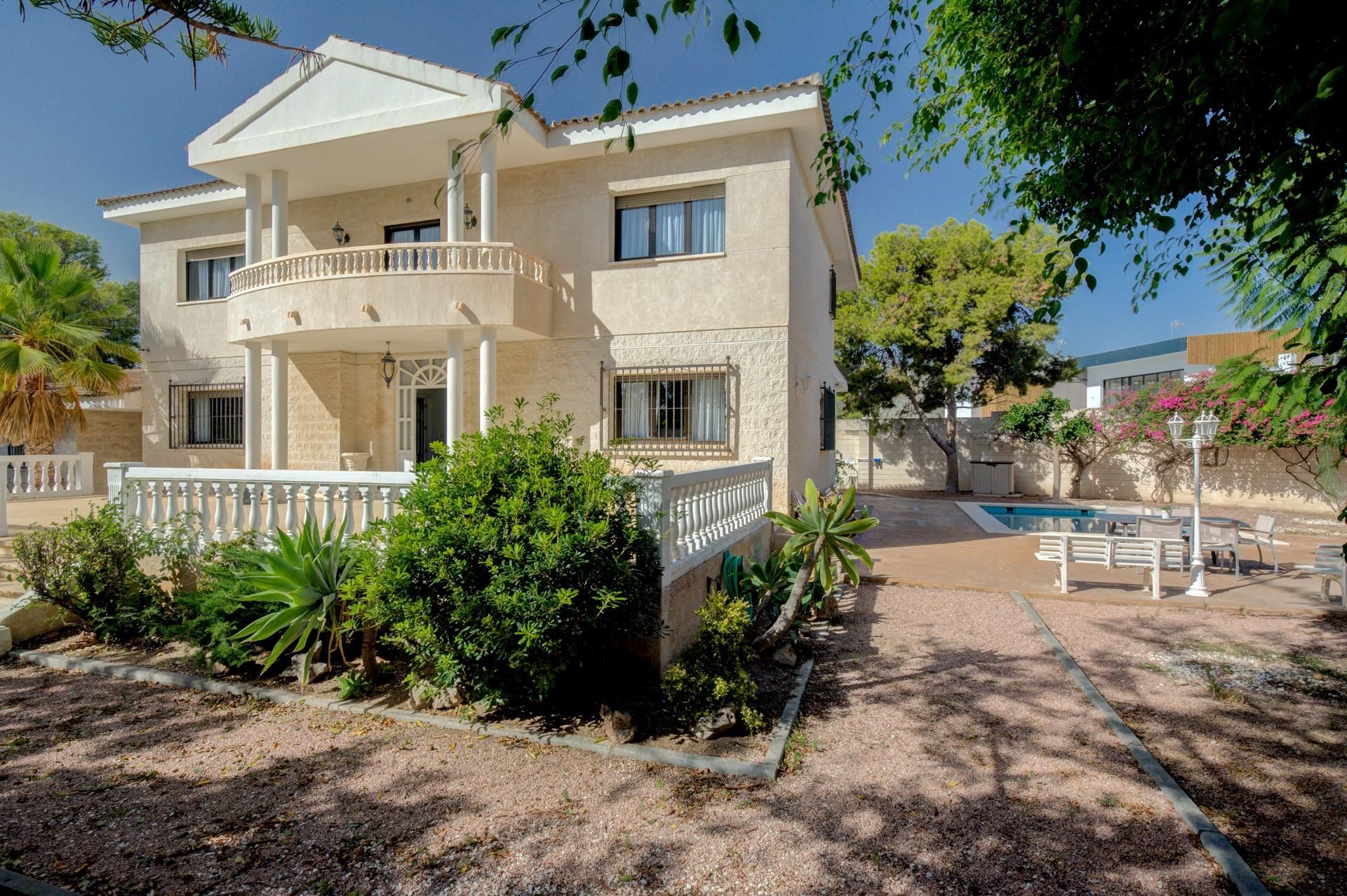 Exterior view of House or chalet for sale in Sant Joan d'Alacant  with Air Conditioner, Heating and Private garden