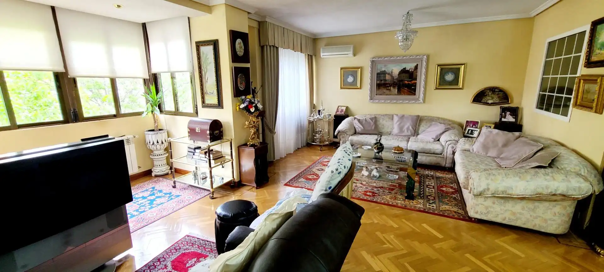 Sala de estar de Piso en venta en  Madrid Capital con Aire acondicionado, Calefacción y Parquet