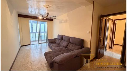 Foto 4 de Piso de alquiler en Astilleros - La Paz  - Loreto - El Corte Inglés, Cádiz