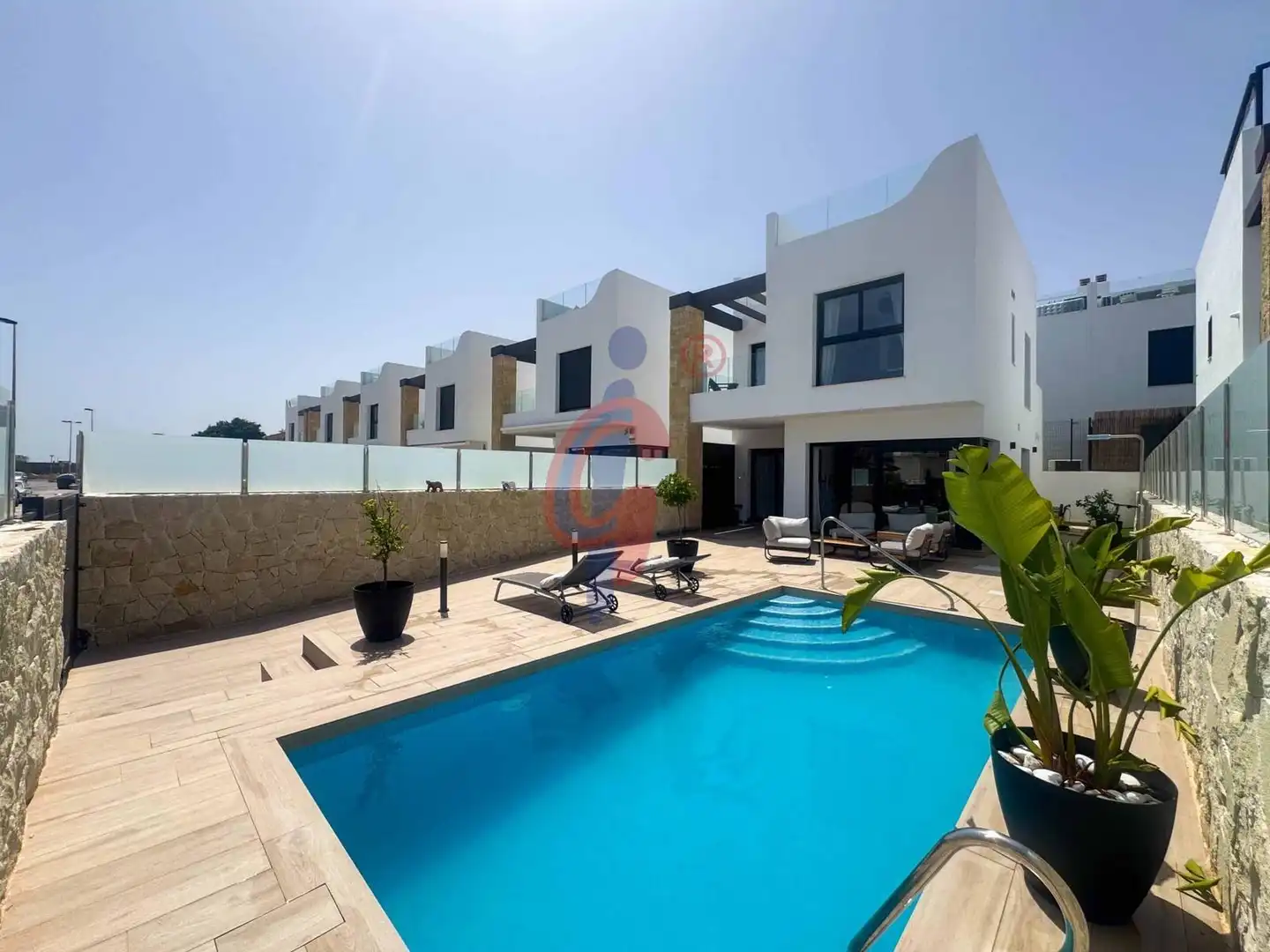 Piscina de Casa o xalet en venda en Orihuela amb Aire condicionat, Terrassa i Piscina