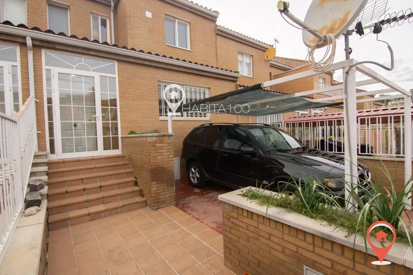 Vista exterior de Casa o xalet en venda en Cuenca amb Calefacció i Terrassa