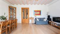 Living room of Apartment for sale in  Barcelona Capital  with Heating, Parquet flooring and Balcony