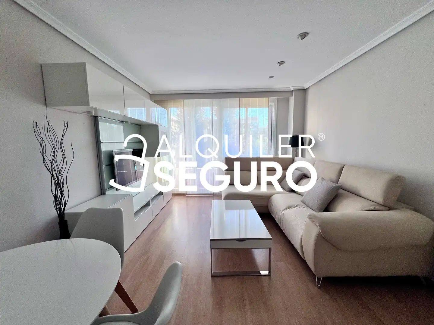 Sala de estar de Piso de alquiler en Madrid con Aire acondicionado, Calefacción y Terraza