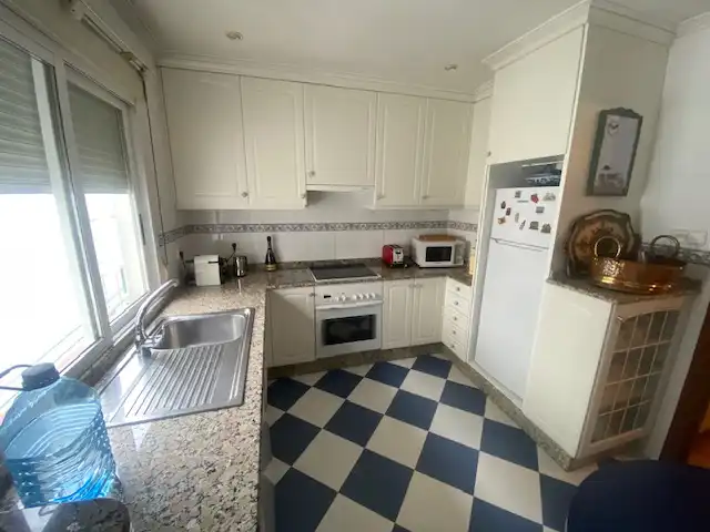 Küche von Wohnung zum Verkauf in Vigo  mit Heizung, Parkett und Abstellraum