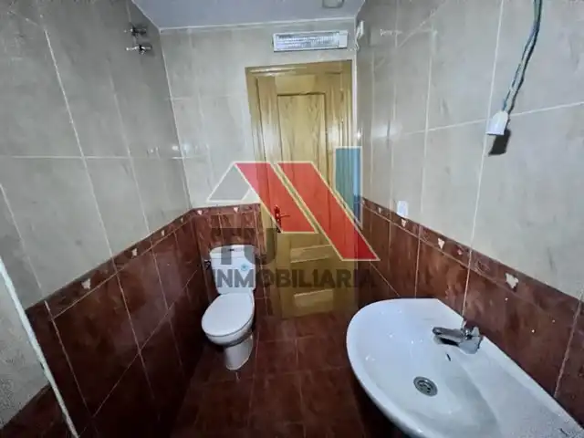Baño de Piso en venta en El Carpio de Tajo con Calefacción, Parquet y Balcón