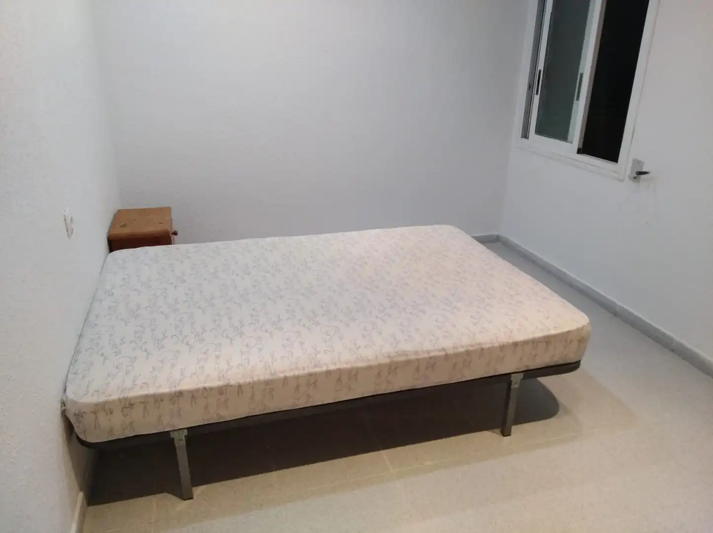 Habitación de Piso en venta en Girona con Terraza y Amueblado