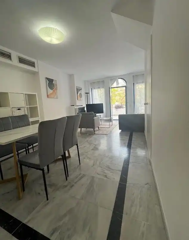 Außenansicht von Maisonette zur Miete in Marbella mit Klimaanlage, Heizung und Möbliert