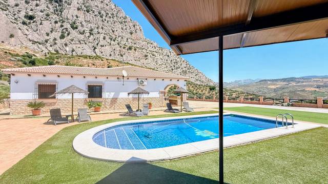 Casa-chalet en Alquiler en  calle pasadila n8 valle de abdalajis  en Valle de Abdalajís