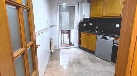 Foto 2 de Planta baja de alquiler en La Serreta, Barcelona