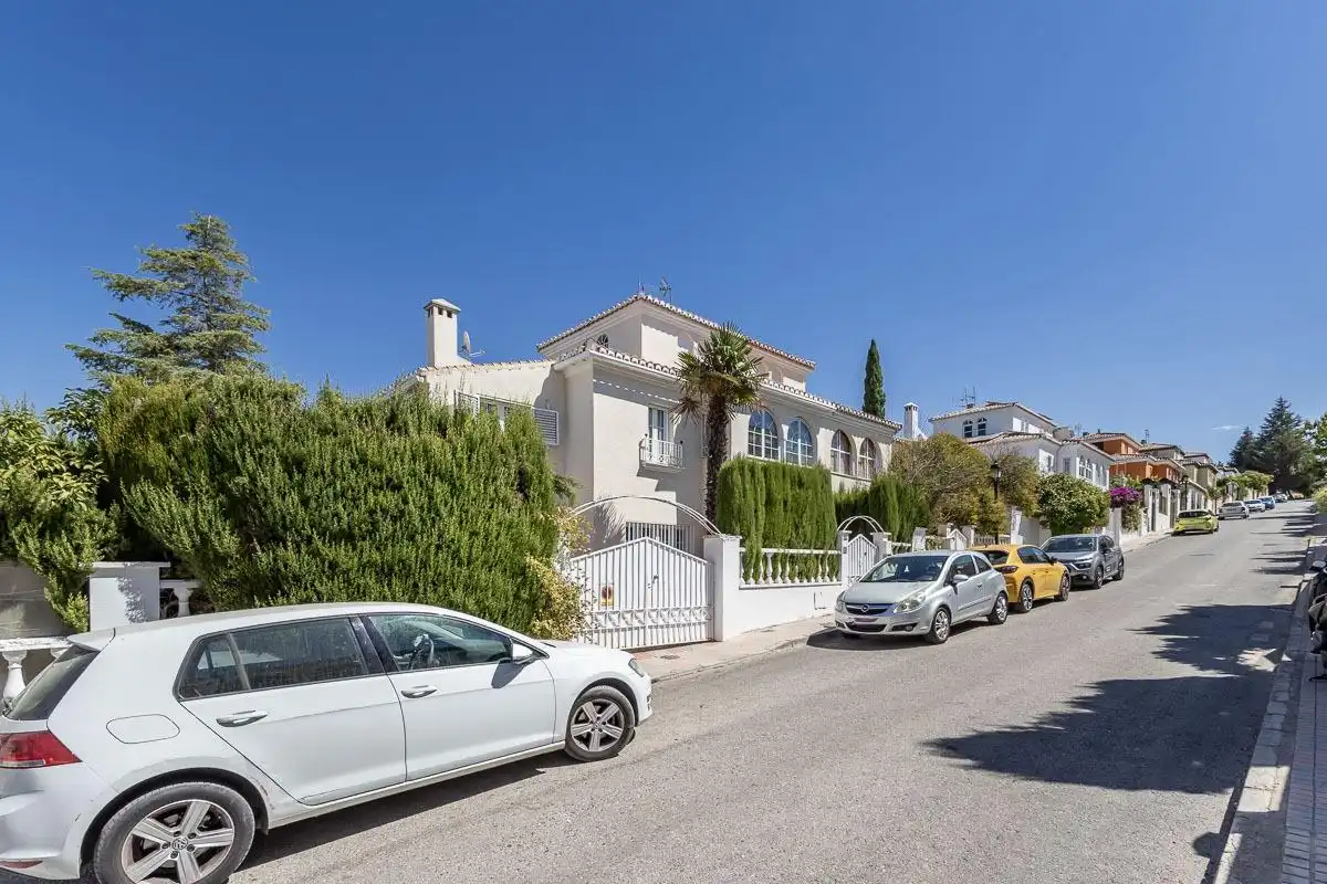 Casa con piscina en venta en Altos de la Zubia, imagen 56
