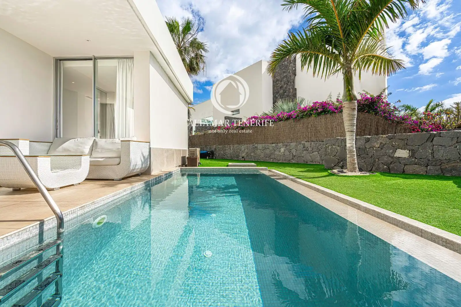 Vista exterior de Casa o chalet en venta en Guía de Isora con Aire acondicionado, Terraza y Trastero
