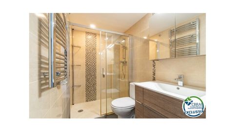 Foto 5 de Piso en venta en Calle de P Calderon de la Barca, 6, Salatar, Roses
