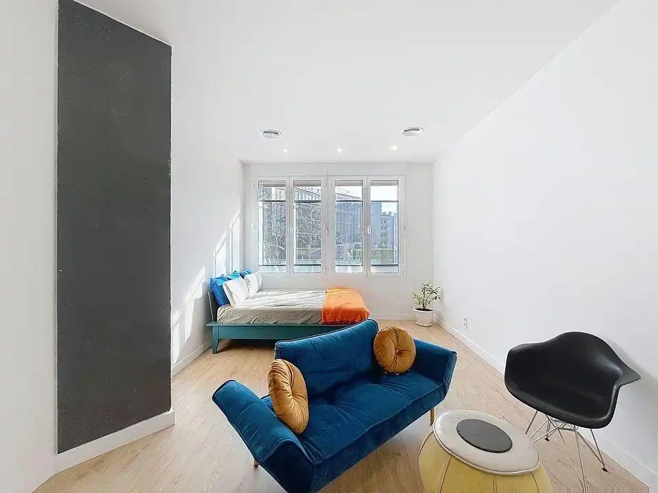 Schlafzimmer von Geschaftsraum zum Verkauf in Barcelona mit Terrasse und Möbliert