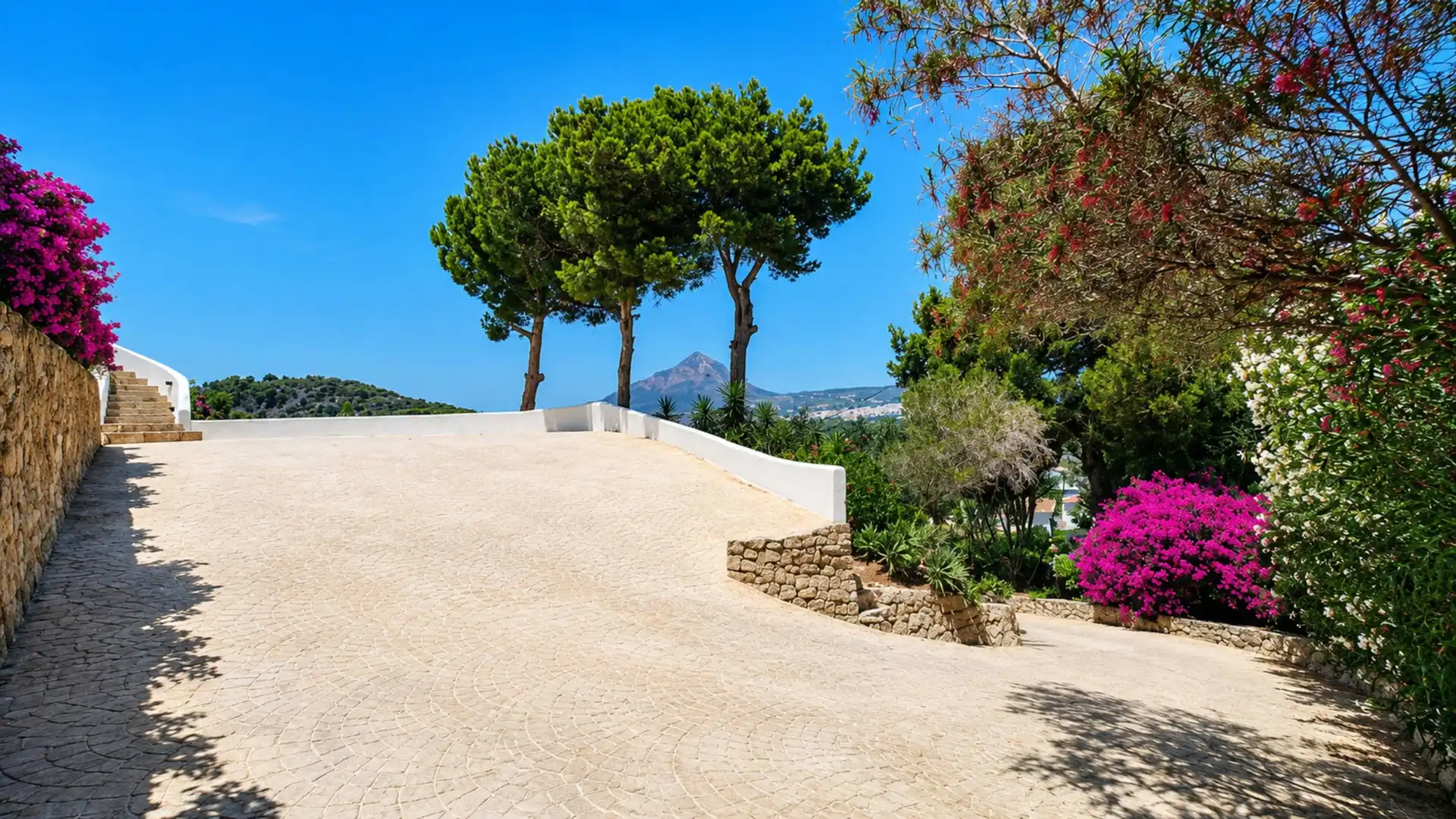 Vista exterior de Casa o xalet en venda en Jávea / Xàbia amb Aire condicionat, Calefacció i Jardí privat