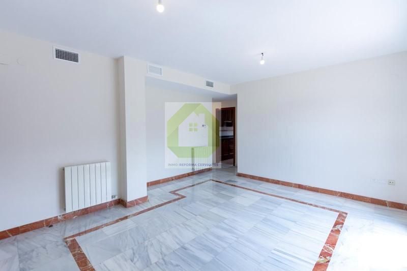 Attic for sale in  Granada Capital