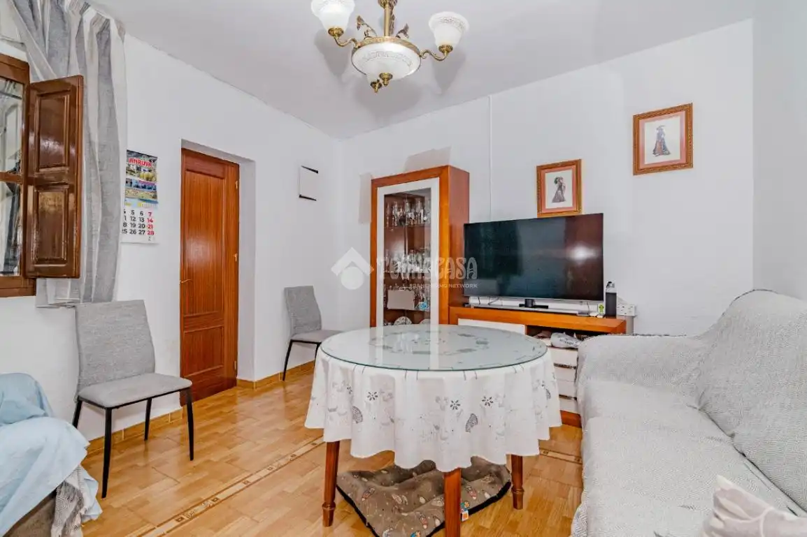 Sala d'estar de Casa adosada en venda en Loja amb Aire condicionat, Terrassa i Traster