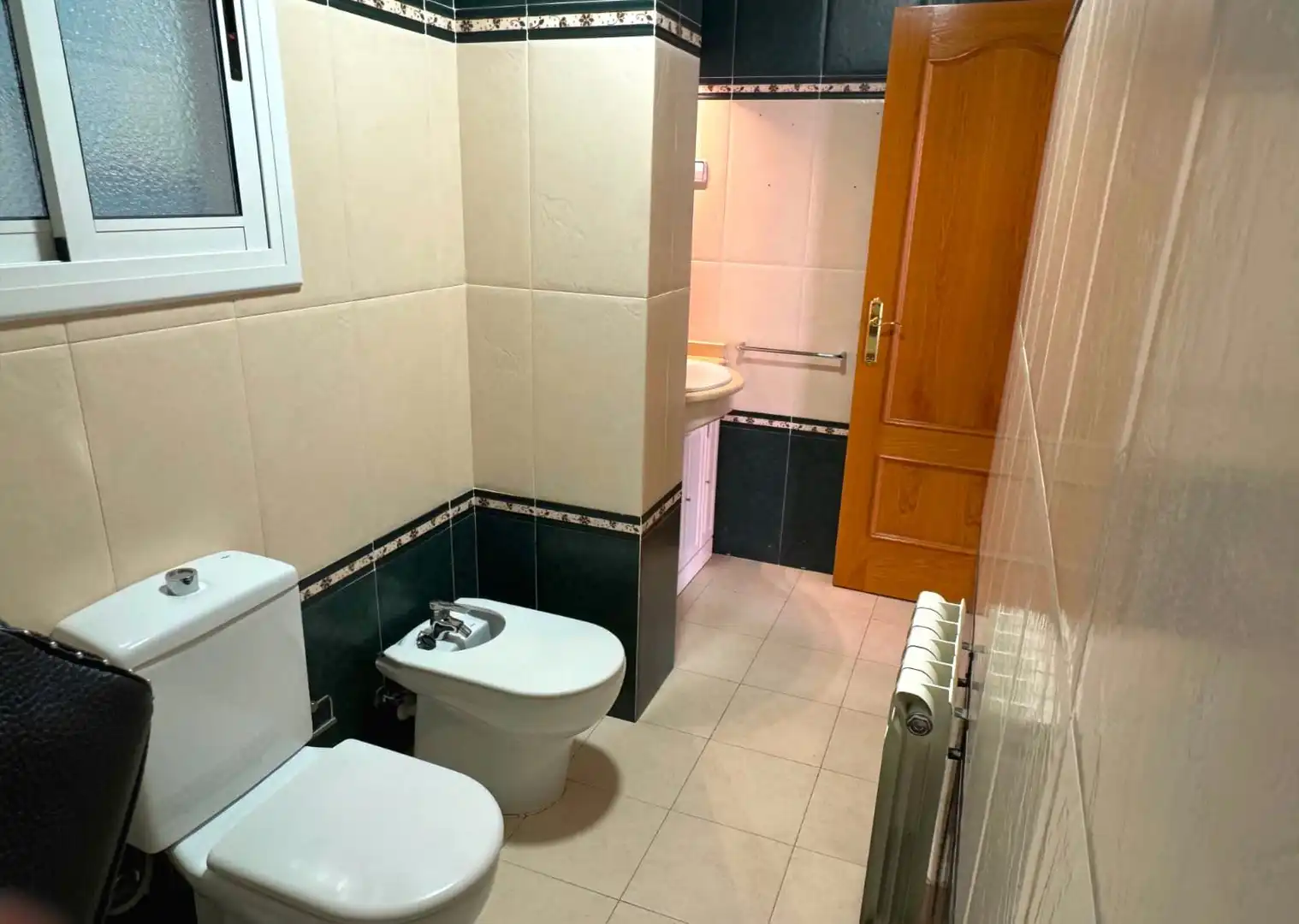 Baño de Piso en venta en Molins de Rei con Aire acondicionado, Calefacción y Parquet