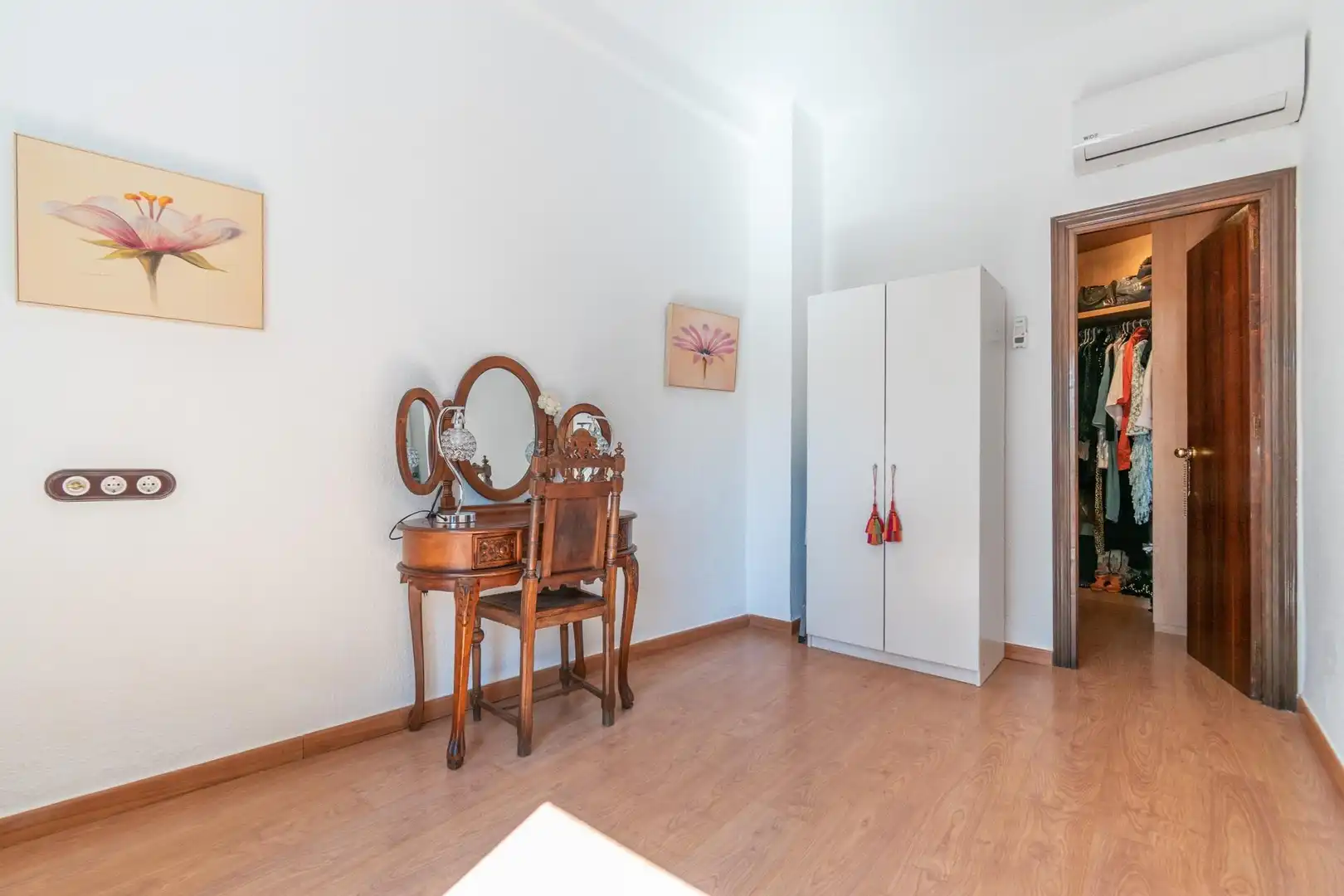 Habitación de Casa o chalet en venta en Granada con Aire acondicionado, Terraza y Balcón