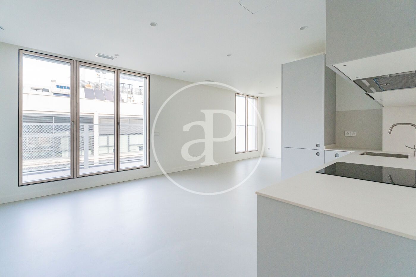 Living room of Flat to rent in  Madrid Capital  with Air Conditioner, Heating and Private garden