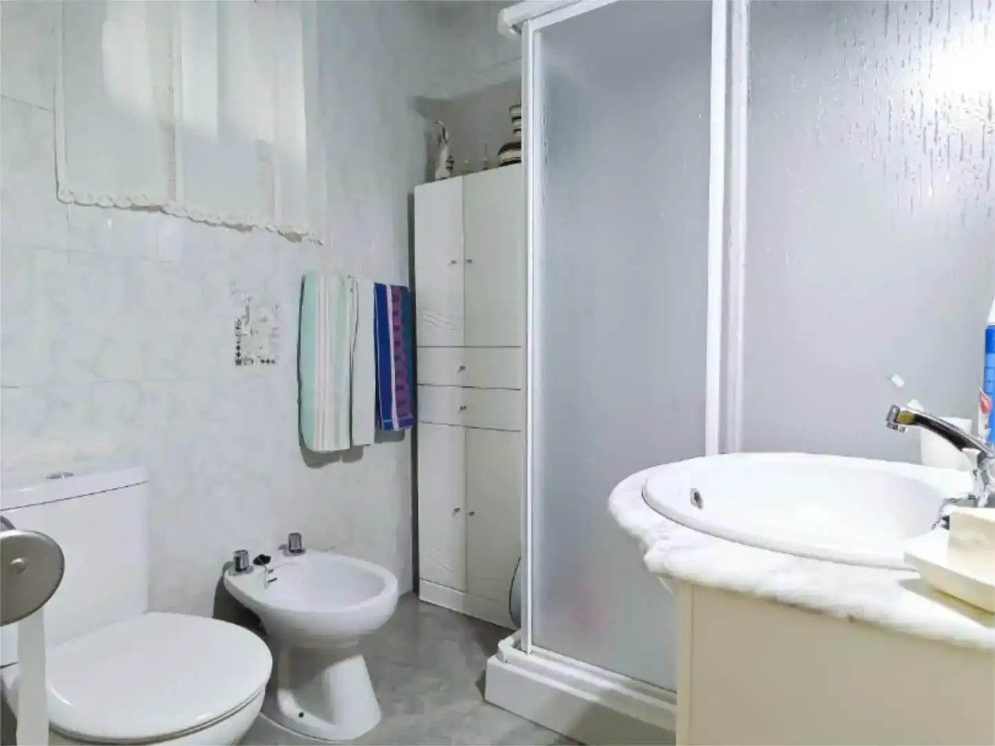 Baño de Piso en venta en Logrosán con Trastero, Amueblado y Balcón