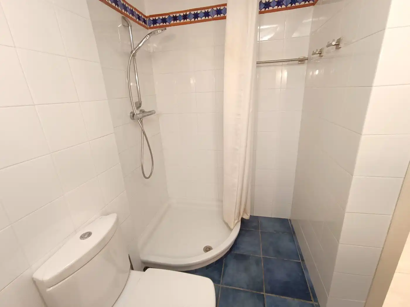 Baño de Piso en venta en Sopela con Calefacción y Terraza
