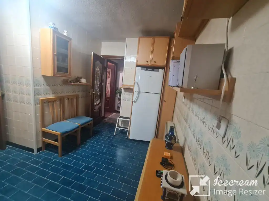 Cuina de Pis en venda en Fuenlabrada amb Calefacció, Parquet i Terrassa