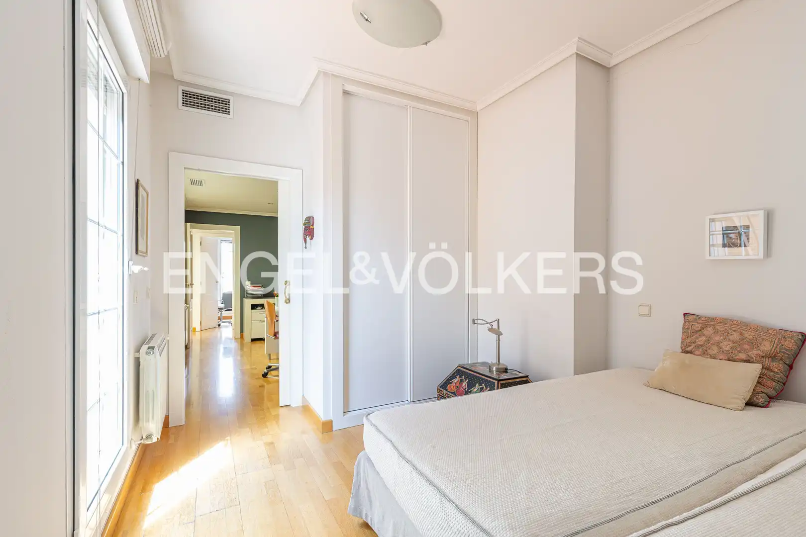 Bedroom of Houses for sale in Las Rozas de Madrid  with Heating, Private garden and Parquet flooring