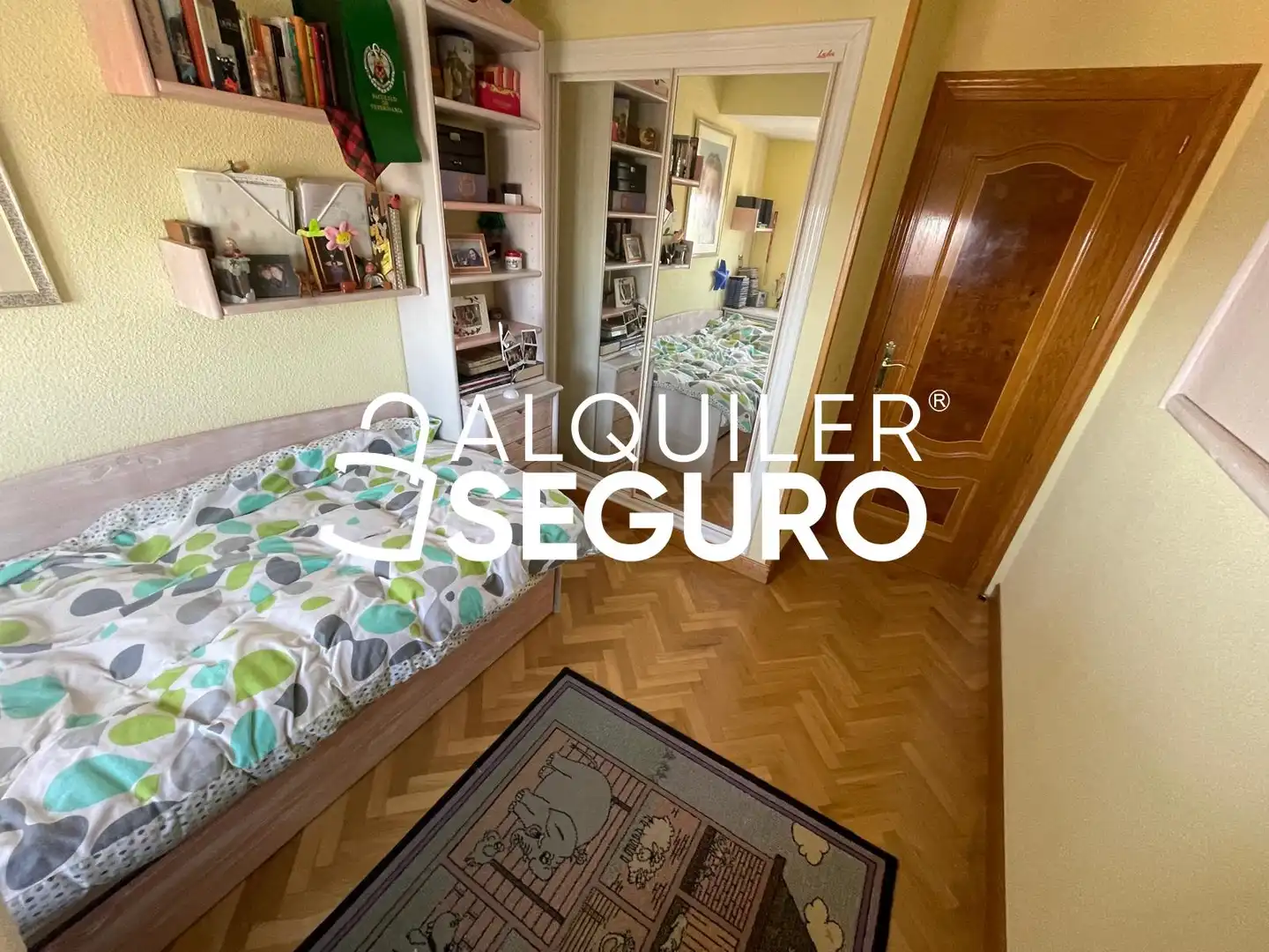 Habitación de Piso de alquiler en Madrid con Calefacción, Terraza y Amueblado