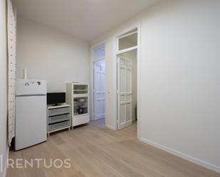 Bedroom of Flat to rent in  Madrid Capital