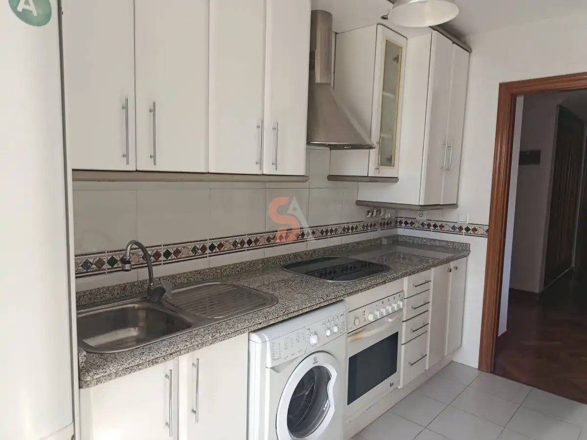 Kitchen of Flat for rent in Valladolid  with Heating, Terrace and Storage room