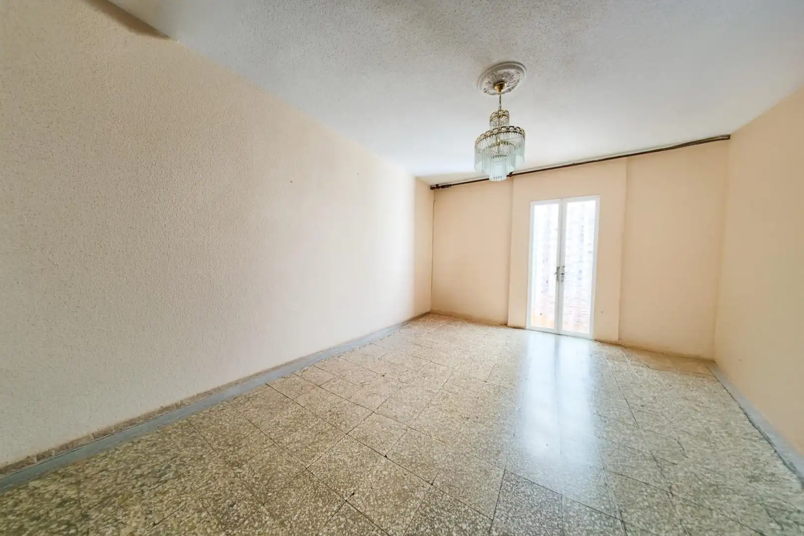 Piso en venta en Granada con Calefacción