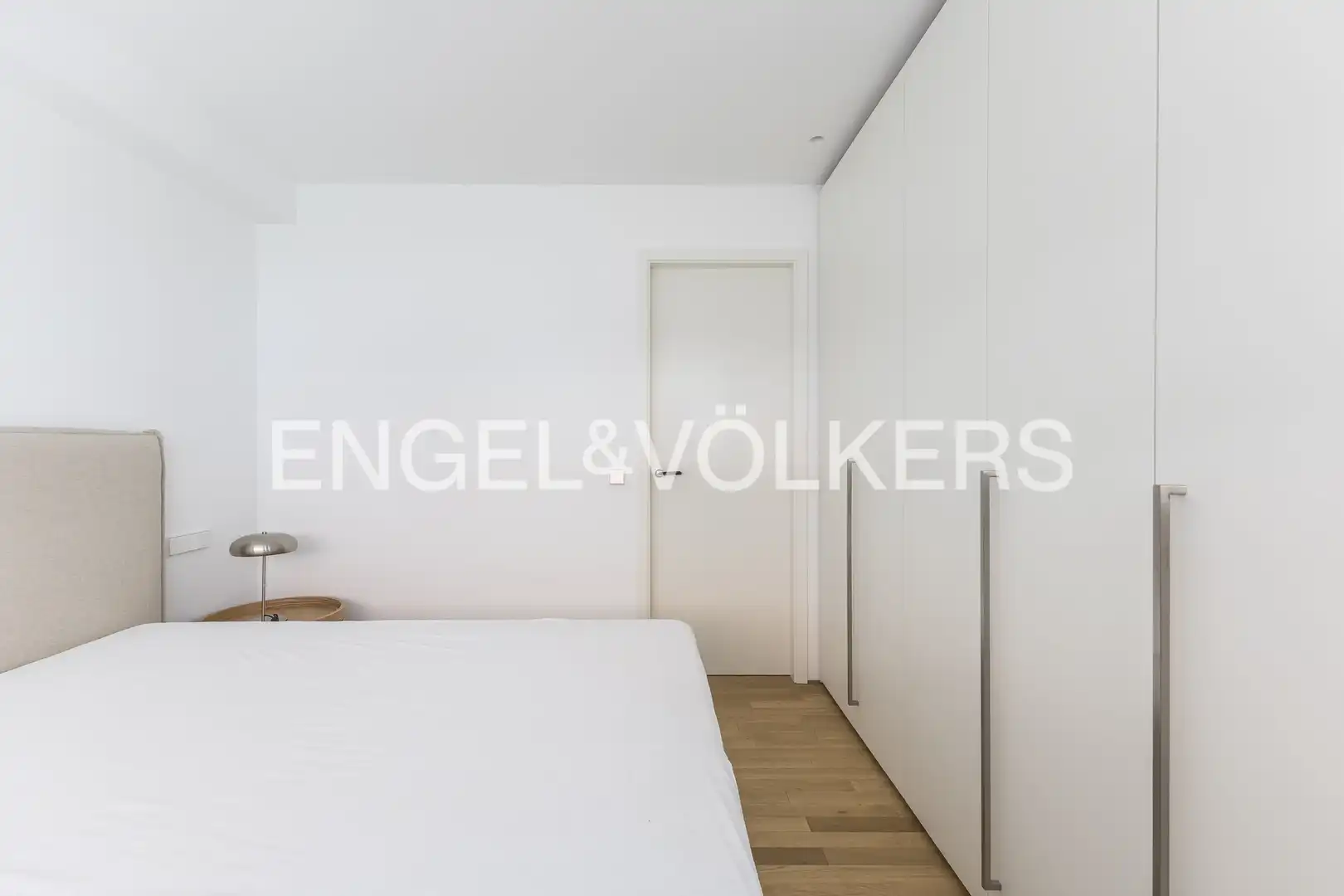Habitación de Piso en venta en Madrid con Aire acondicionado, Calefacción y Jardín privado