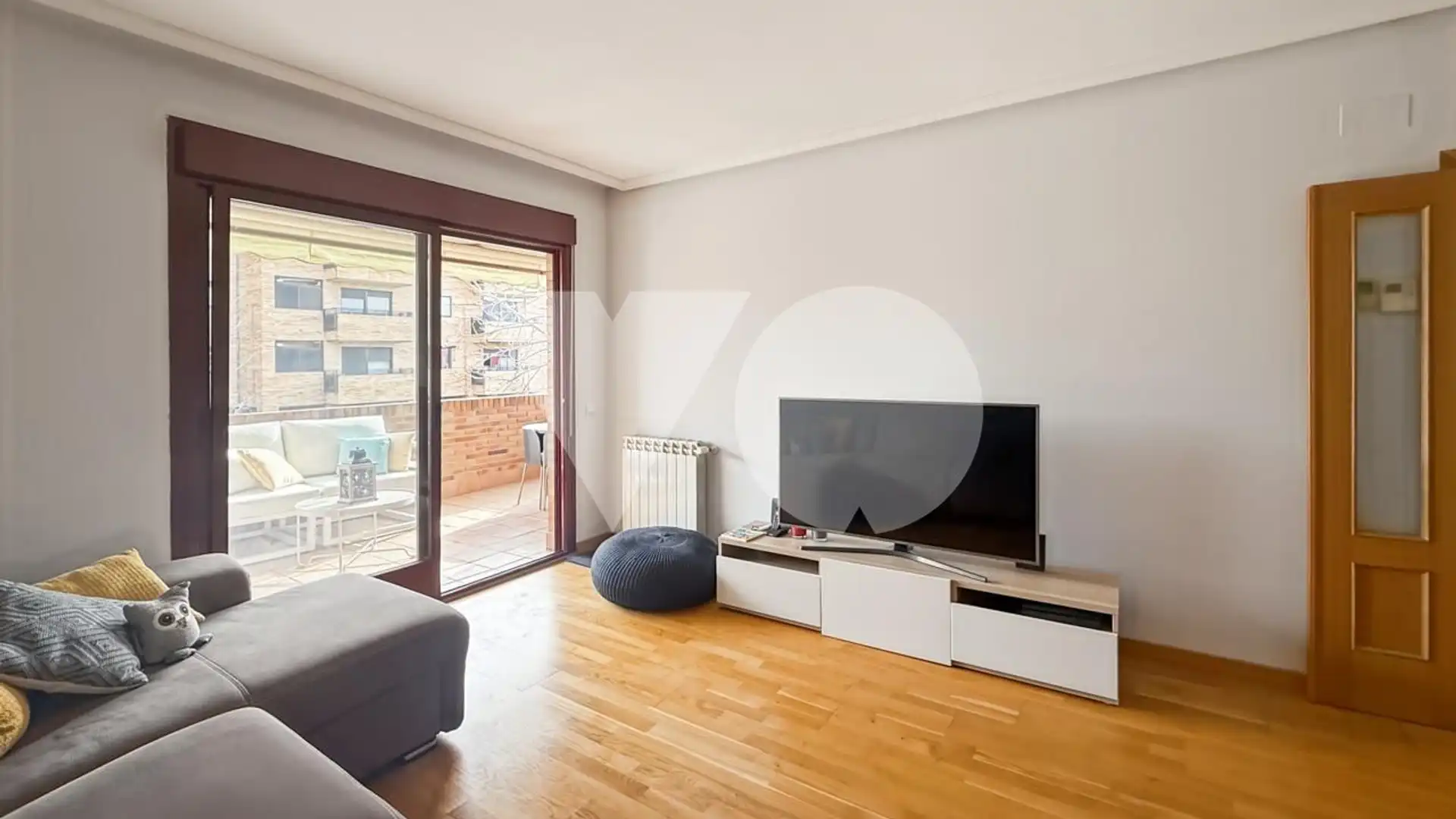 Living room of Flat for sale in Majadahonda  with Air Conditioner, Heating and Terrace